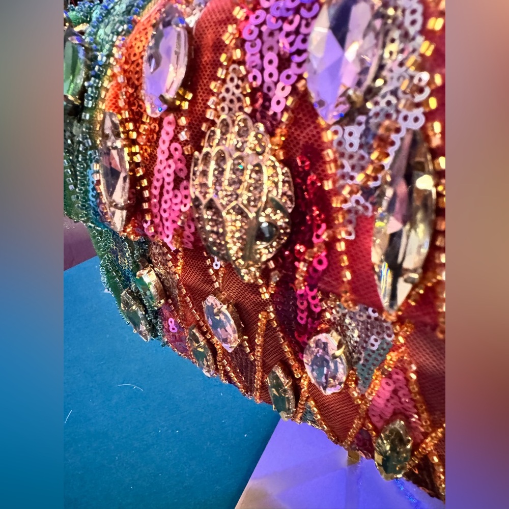 Kurt Geiger Kensington Ombré Sequin Gemstone Bag. Comes with dust bag NWT - Picture 4 of 9